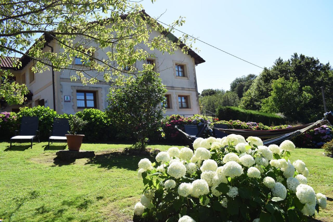 Apartamentos Rurales La Taberna Matienzo Exteriör bild